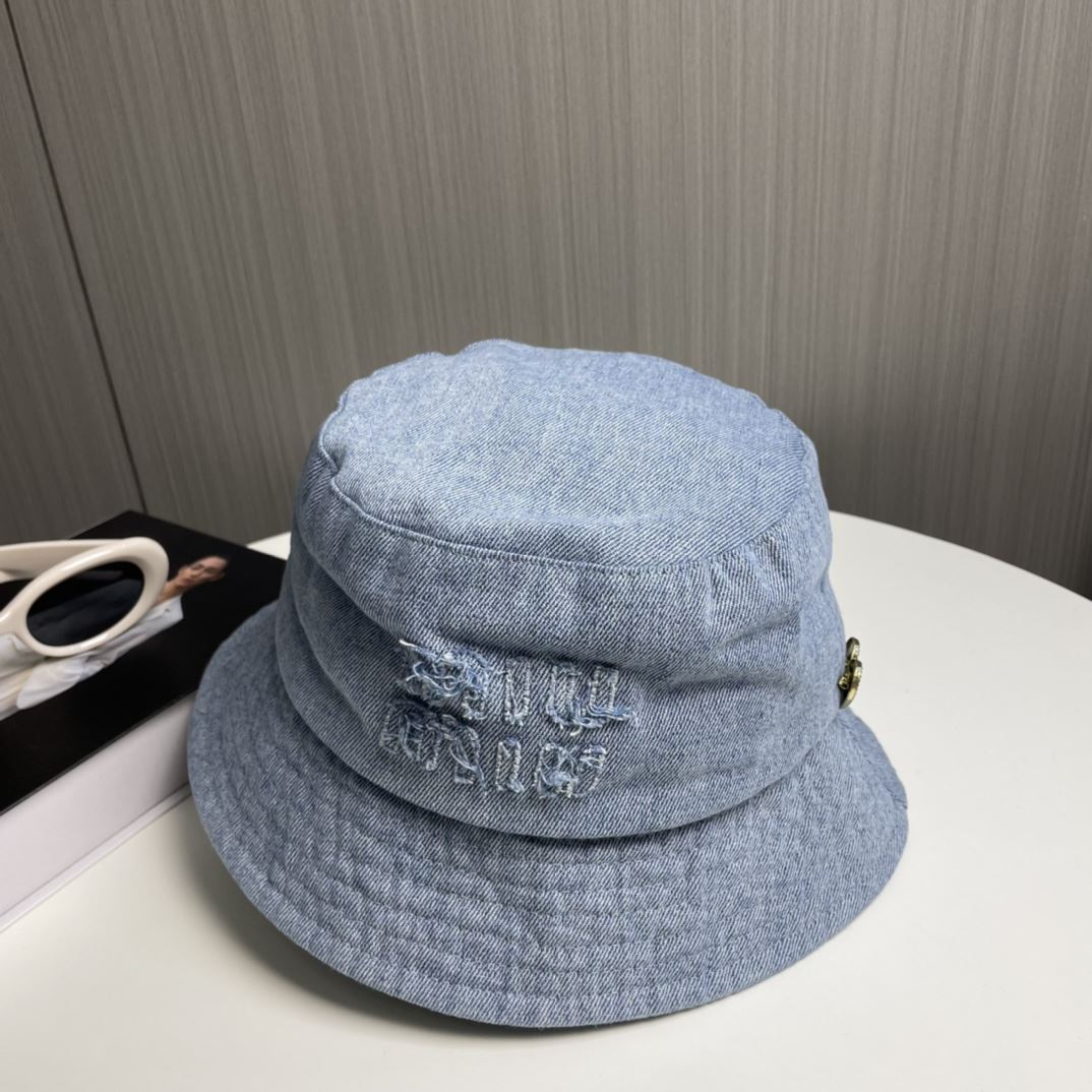 Miu Miu Caps